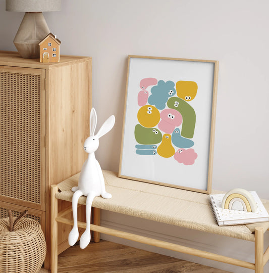 Póster infantil Jojo - edición limitada decorando una habitación colorida y divertida.