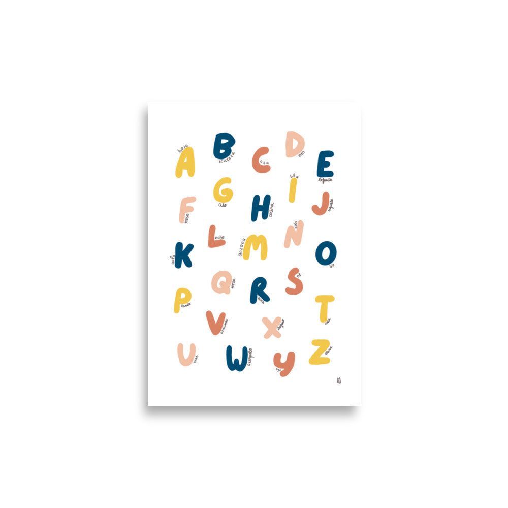 alt="Póster infantil Abecedario en papel mate grueso – decoración divertida y original para habitación de niños"