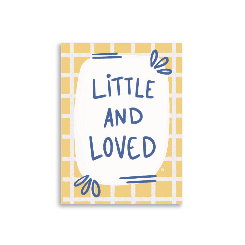 alt=Póster infantil Little and loved - Kago Studio