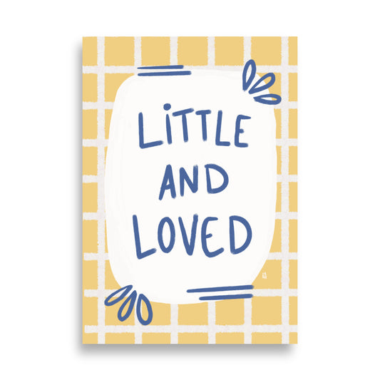 alt=Póster infantil Little and loved - Kago Studio