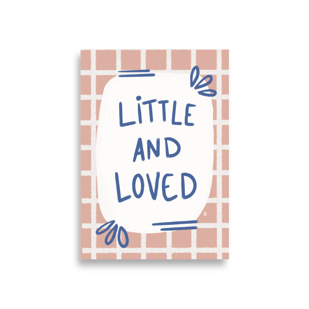alt= Póster Little and loved - Kago Studio