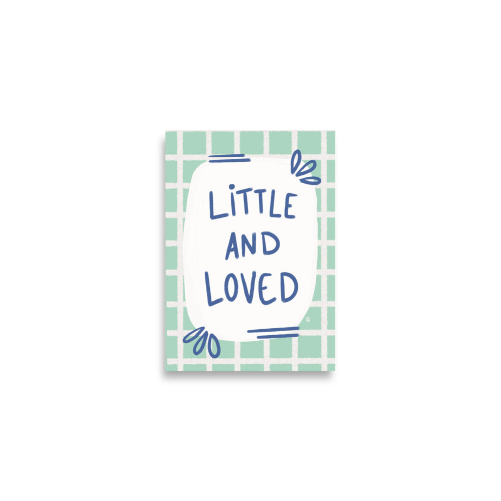 alt= Póster Little and loved - Kago Studio
