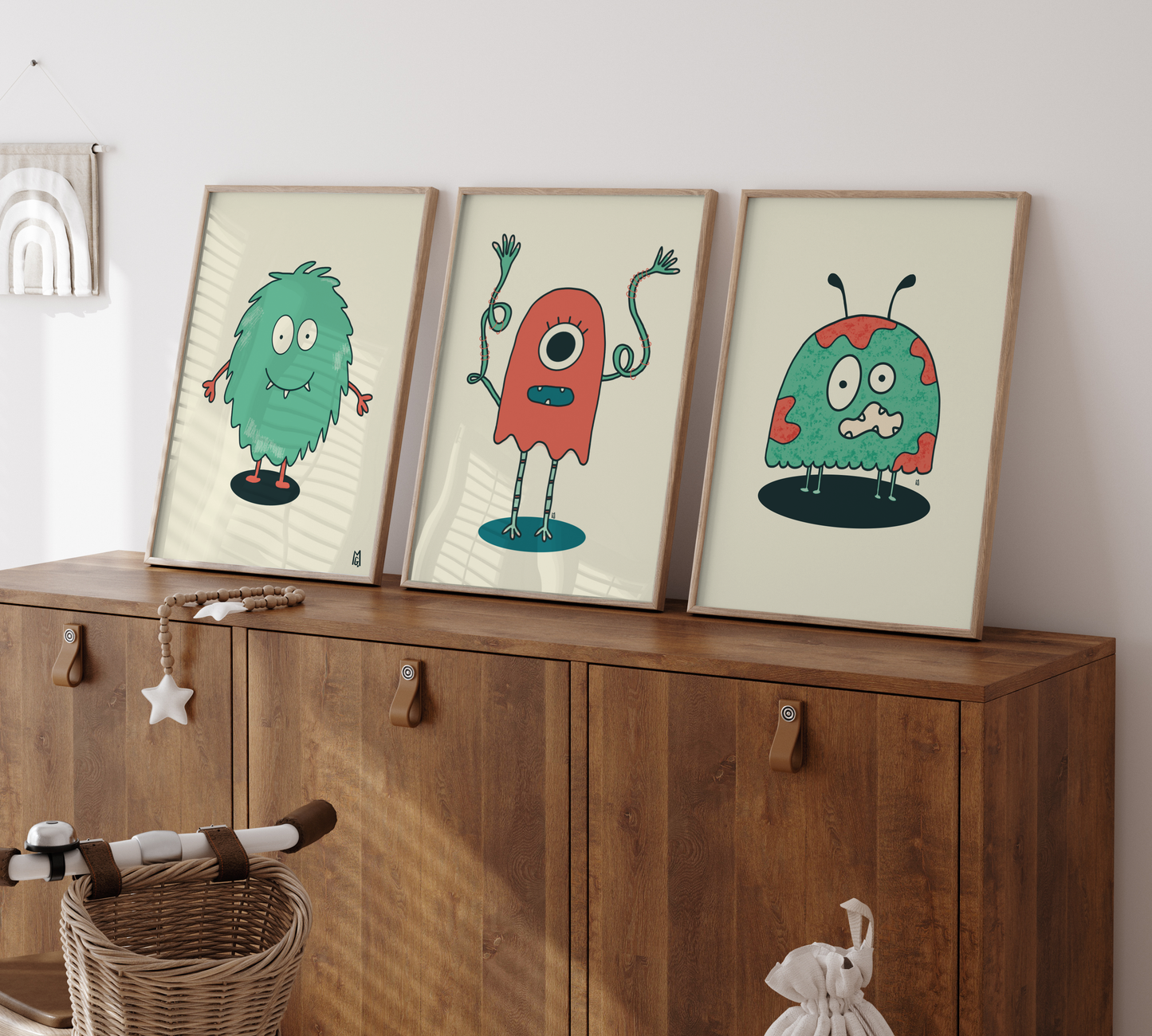 Póster decorativo “Monstruo peludo verde” – Lámina divertida para habitación infantil - Kago Studio