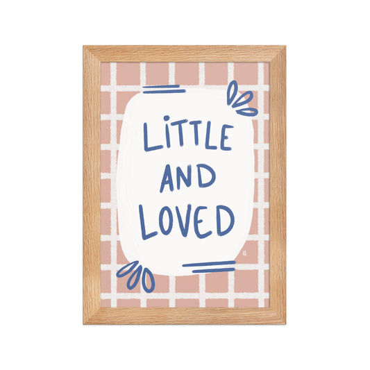 alt = Póster Little and Loved - Kago Studio