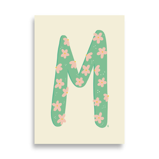 Product alt="Póster infantil letra M con flores en papel mate grueso – decoración divertida y original para habitación de niños"