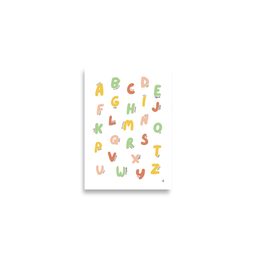 alt="Póster infantil Abecedario en papel mate grueso – decoración divertida y original para habitación de niños"