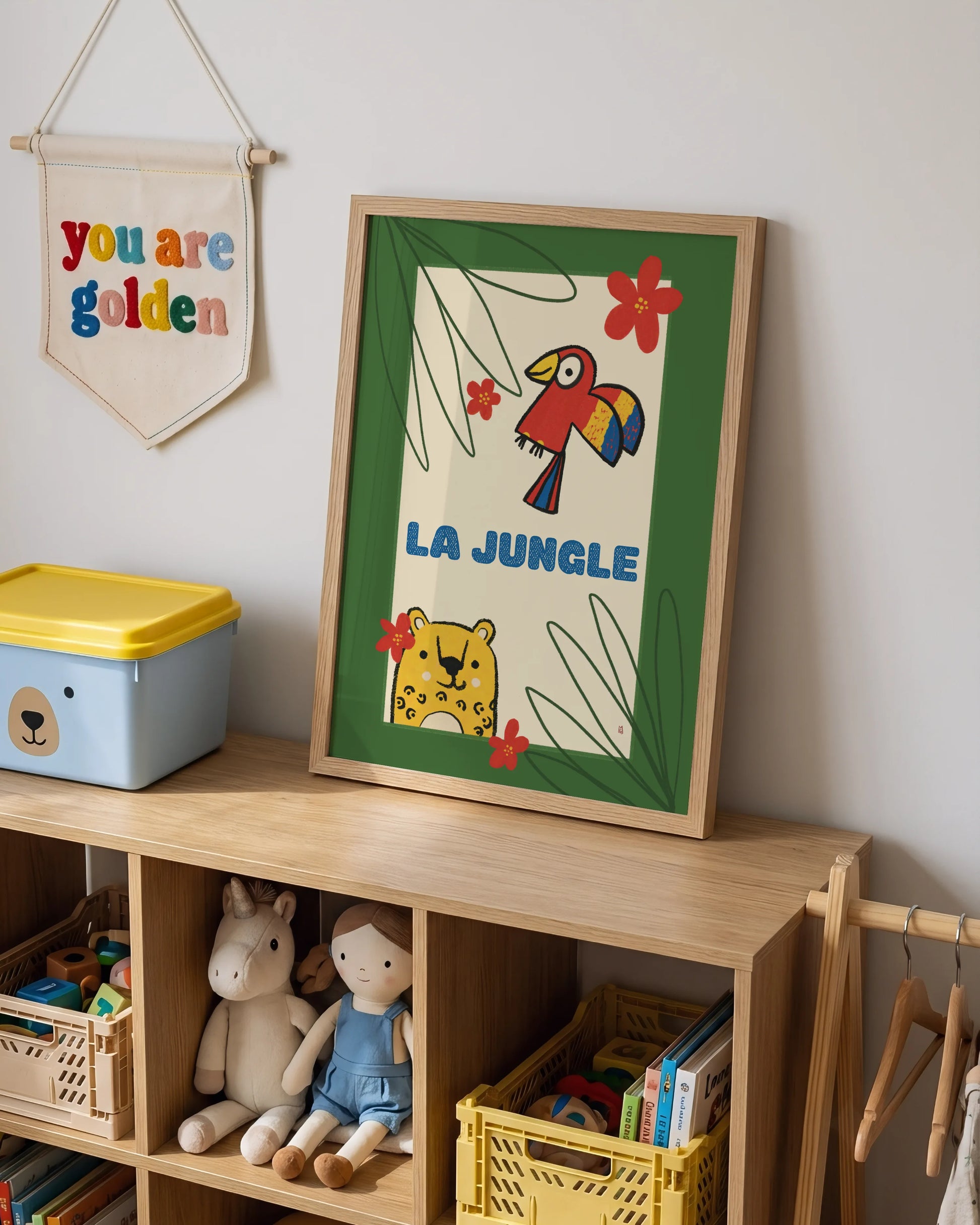 alt=Poster La Jungle Encadré