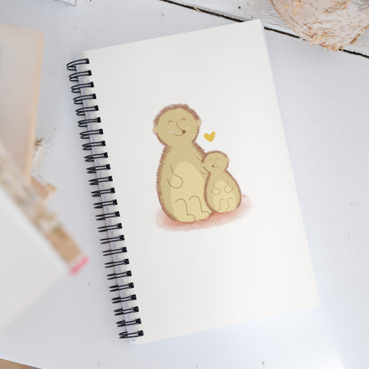 alt="Libreta Mamá y Peque – cuaderno creativo de anillas con diseño floral, 100 páginas punteadas para embarazo, recetas o journaling"