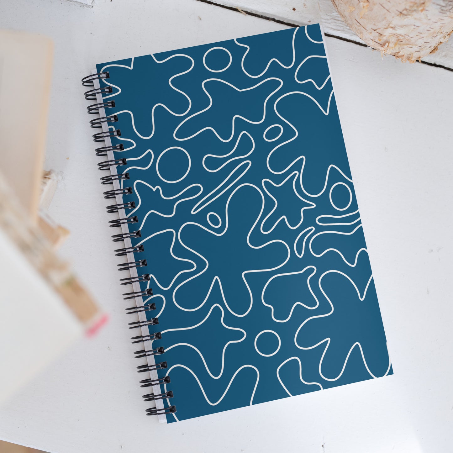 alt="Libreta Bubble Gum – cuaderno creativo de anillas con diseño floral, 100 páginas punteadas para embarazo, recetas o journaling"